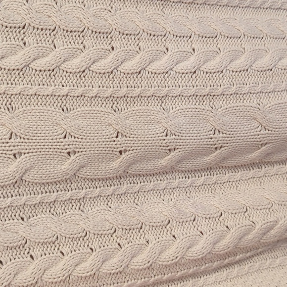 Bass Cream Cable Knit Crewneck Sweater - Picture 3 of 7